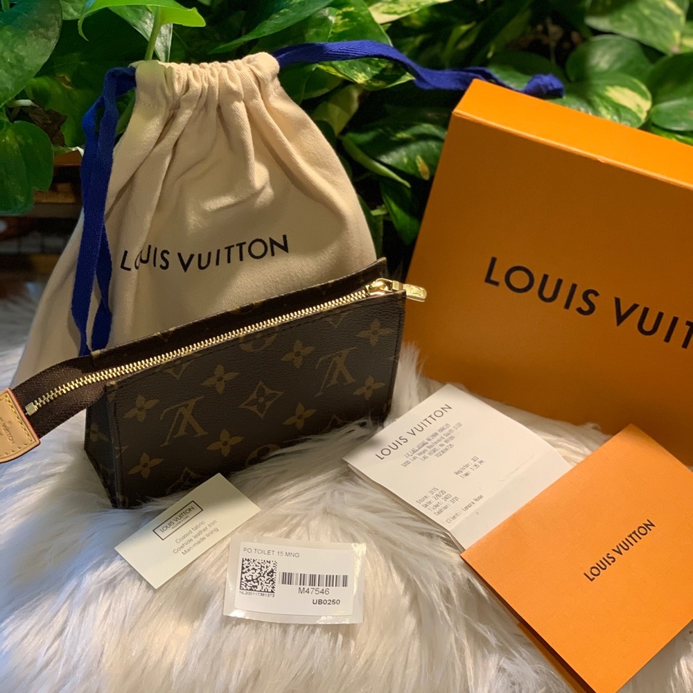 ❗️SOLD❗️Louis Vuitton Toiletry 15 - Picture 1 of 6